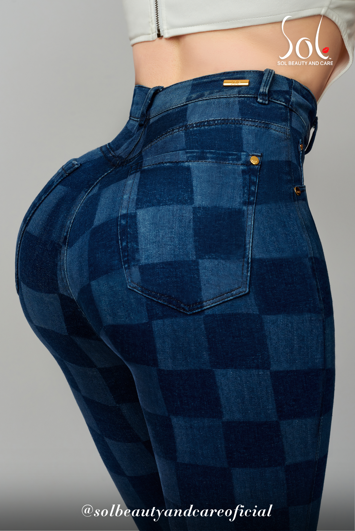 Jeans Dramatic